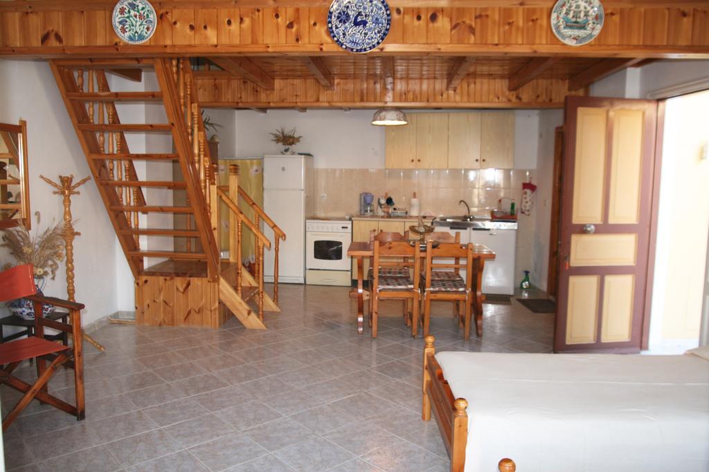 Symi Port View Apartment Екстер'єр фото